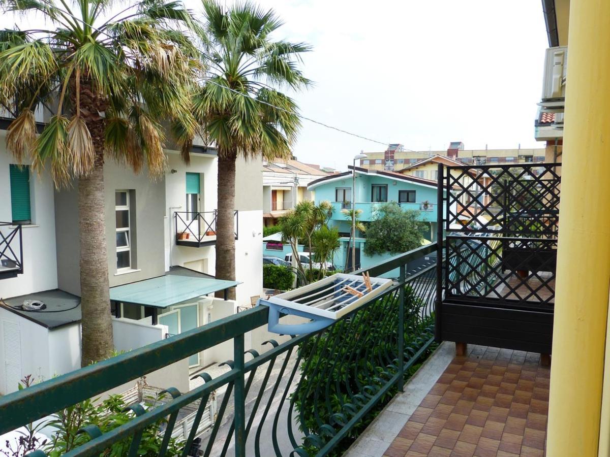 Le Mimose Bed & Breakfast Pescara Exterior photo
